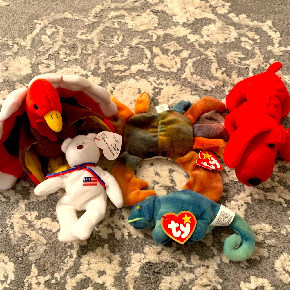 Bundle of Ty Beanie Babies crab, turkey, dog, bear, iguana, teenie beanie